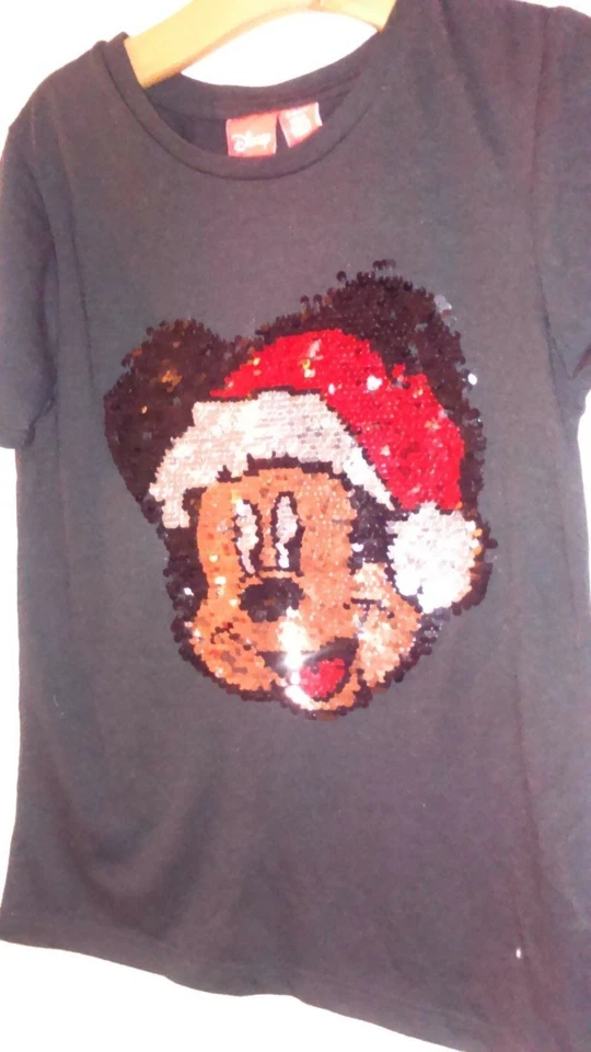T.SHIRT DISNEY MICKEY NOEL AVEC SEQUINS REVERSIBLES  9/10 ANS NEUF IDEE CADEAU ! - Photo 1/1