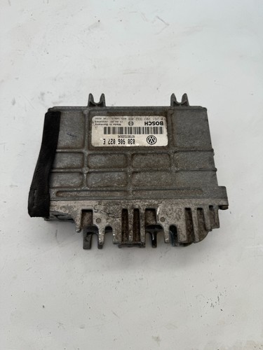 X229* Volkswagen Polo 3 Motorsteuergerät 030906027E Bosch 0261203932
