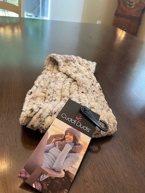 New with Tags Cuddol Duds Chenille headband warmer super soft gray& white 1 sz - Image 2 of 4