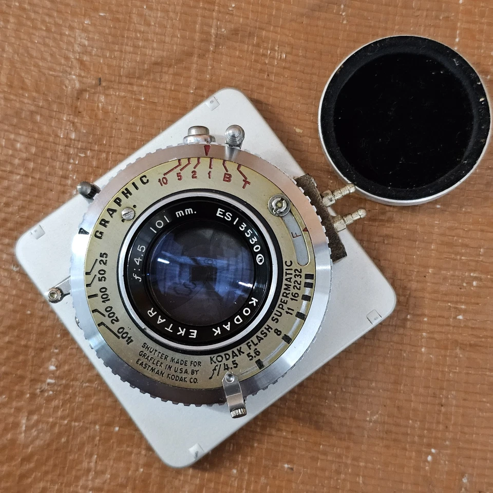 Kodak 101mm f4.5 Ektar Lens Kodak Flash Supermatic Shutter - Image 2 of 4