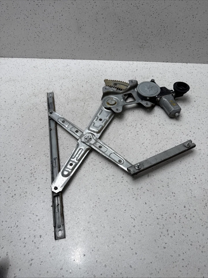 Infiniti M35 2007 motor de ventana de pasajero trasero Foto 4 de 4