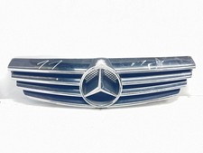 Calandre Mercedes 209