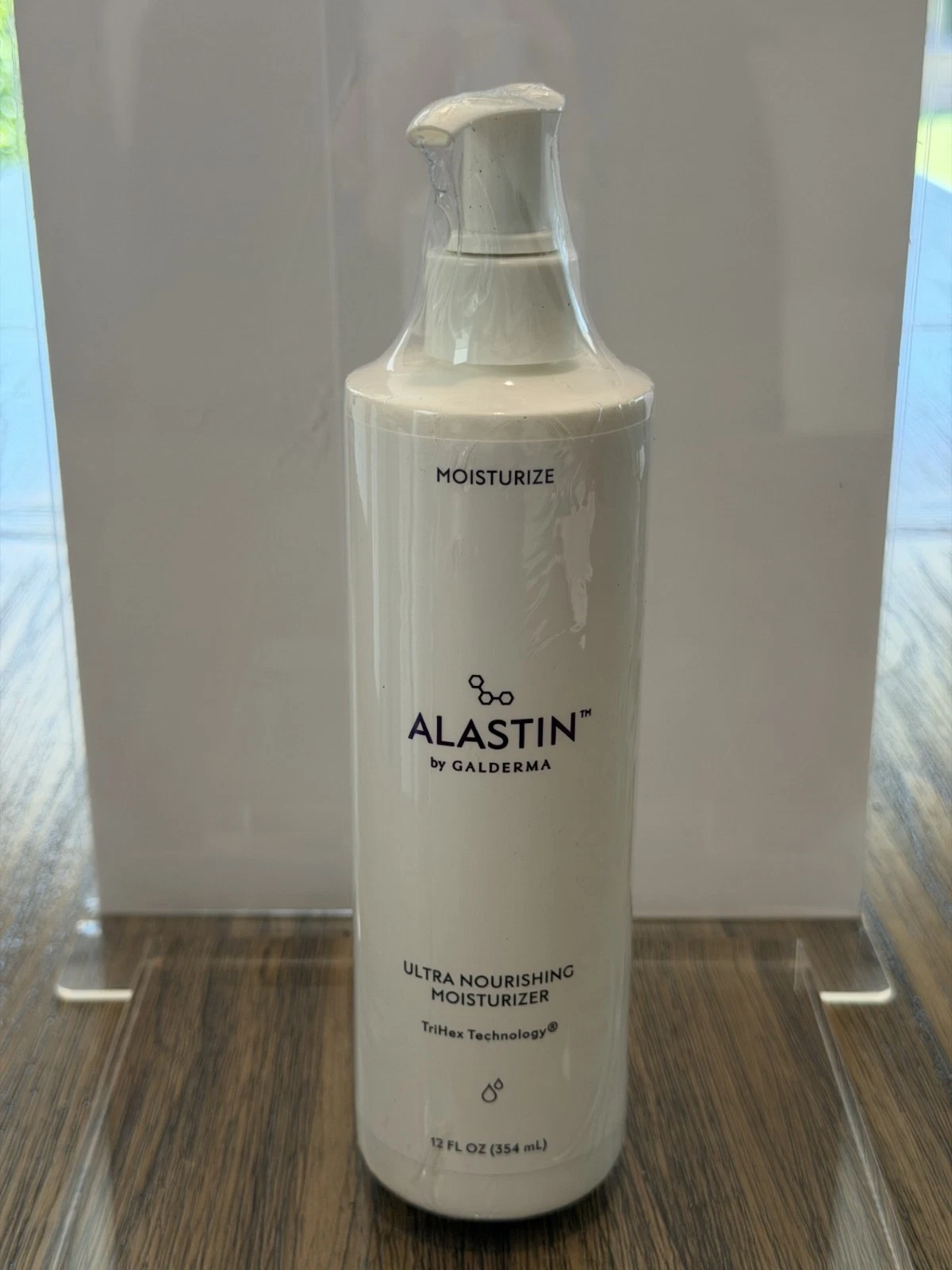Alastin Skincare Ultra Nourishing Moisturizer Pro Size 12oz FREE SHIPPING
Opens in a new window or t