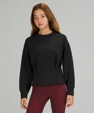 118 LULULEMON Women's Gathered Waist Crew-Neck Pullover Sweater Top Black M