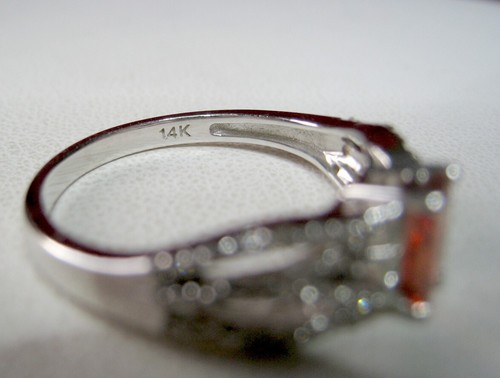 14K WHITE GOLD OVAL GARNET WITH DIAMOND ACCENTS BAND RING SIZE 7.25 - Picture 6 of 11