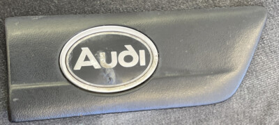 Audi Kotflügel Logo Zeichen Schriftzug Emblem 4A0853621 Wappen  