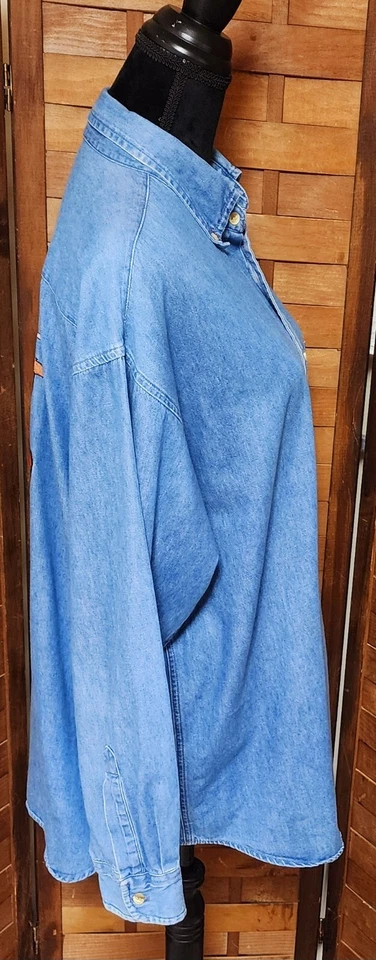 Vintage Legacy Button Up Taz Denim Long Sleeve Shirt Unisex Men's Size Medium - Image 4 of 4