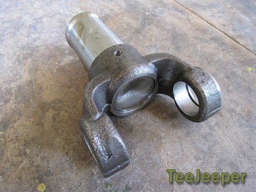 new Propeller Drive Shaft Yoke Jeep Willys CJ2A 3A 3B CJ5 CJ6 - Picture 2 of 4