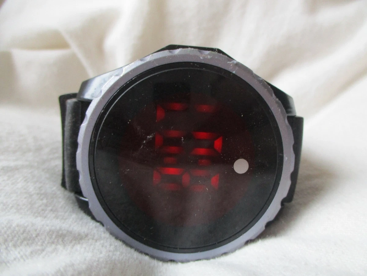 Onyk cheap digital watch