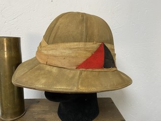 WW1 ERA BRITISH WOLSELEY PIFTH HELMET ESSEX REGIMENT