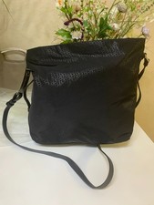 Calvin Klein Damen Tasche Hand-Schultertasche Schwarz Maße 39x43x13 CM