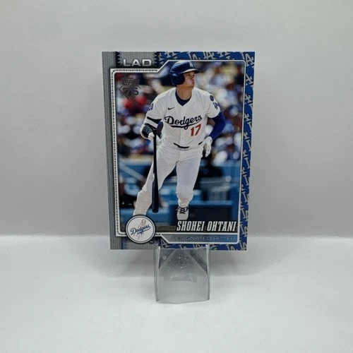 Topps 2026 Series 1 Shohei Ohtani #200 Los Angeles Dodgers Team Logo Border SP