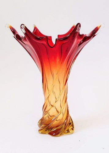 Classic MCM Vintage, Murano Twisted Red & Amber Flame, Glass Vase, 27.5 cm High. - Picture 9 of 19