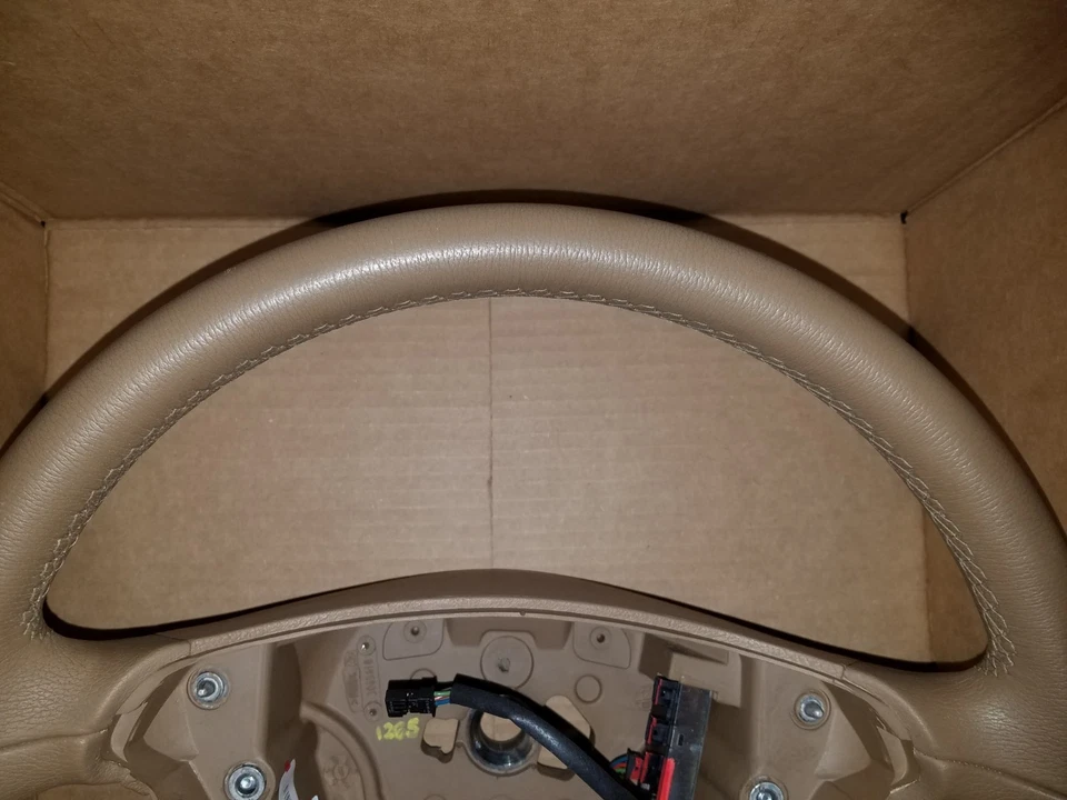 Volante Mercedes W211 E350 E550 2006-2009 CLS500 CLS550 4 RADIOS BEIGE OEM Foto 2 de 4