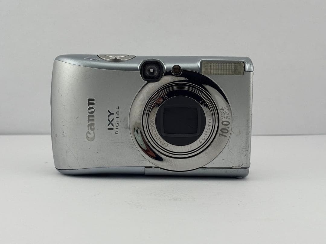 820 DIGITAL IXY Canon IS Tested Camera Digital Compact Silver IS 820 DIGITAL IXY Canon シルバー　バッテリー充電器なし デジタルカメラ