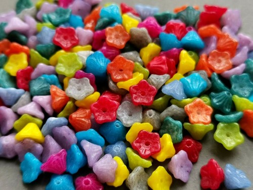 Czech small trumpet cup flower mix of colours 5 x 7 mm - 40 pcs - Picture 4 of 8