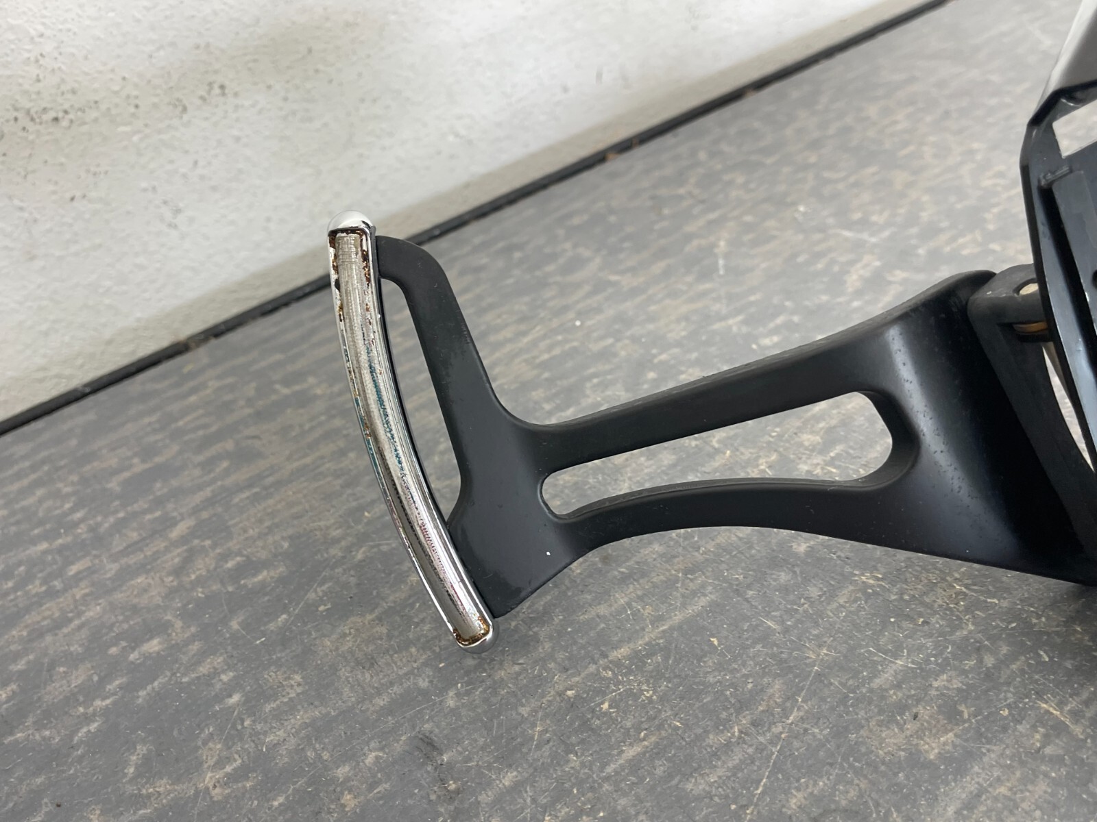2004-2008 Maserati Quattroporte M139 OEM Steering Wheel Paddle Shifters   #580