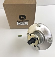 AM137483 John Deere OEM Blade Spindle Assembly