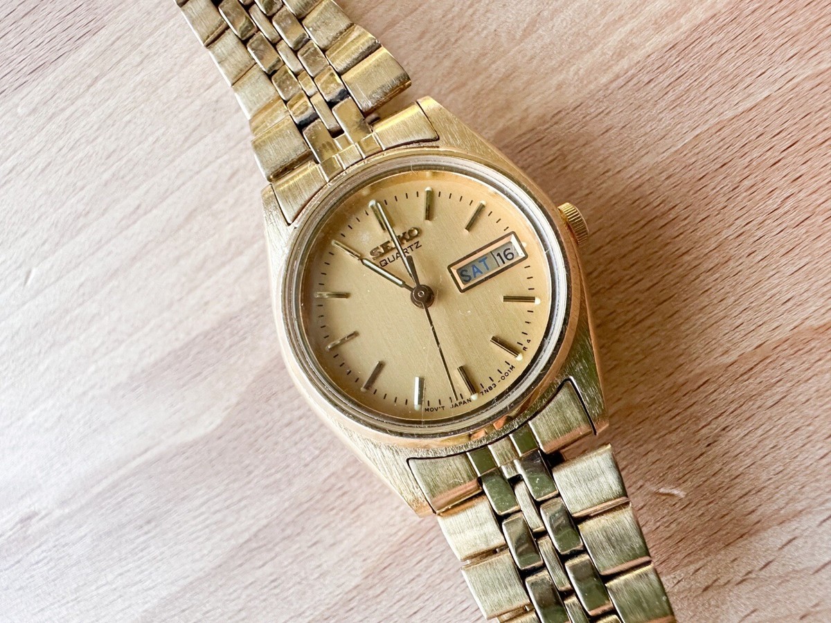 Vintage Seiko Quartz Womens Wristwatch Watch Gold Tone Day Date