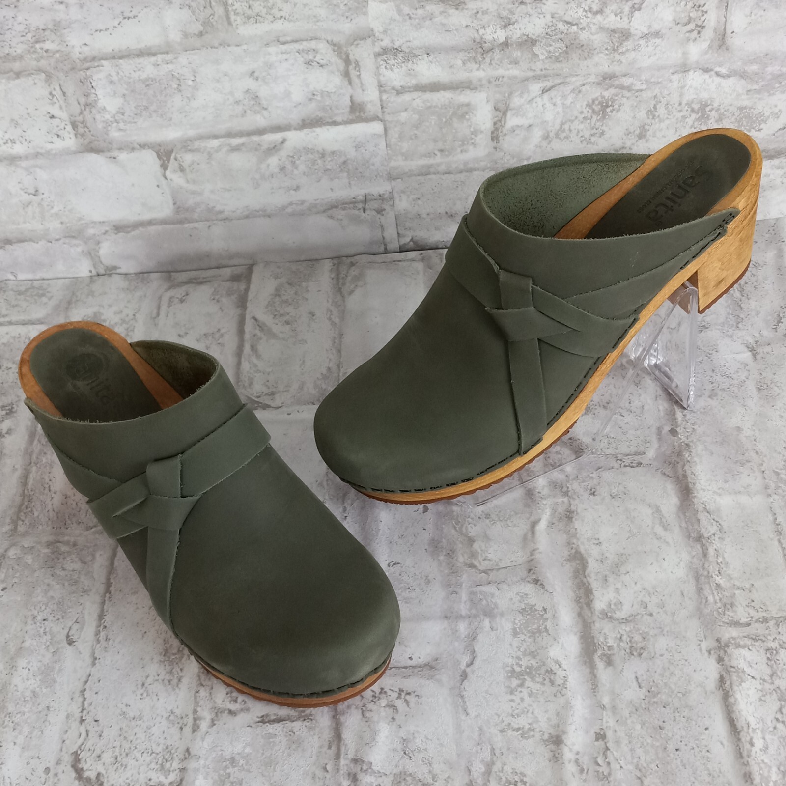 Sanita Womens Olive Green Leather Danish Clogs Size 40 US9 Wooden Heel Open Back