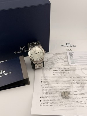 Grand Seiko SBGV229 Titanium Quartz Silver Dial Date 40mm 100m Box Papers