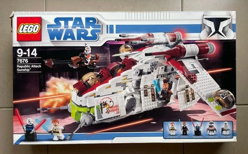 LEGO Star Wars: Republic Attack Gunship Set (7676) Retired Grail