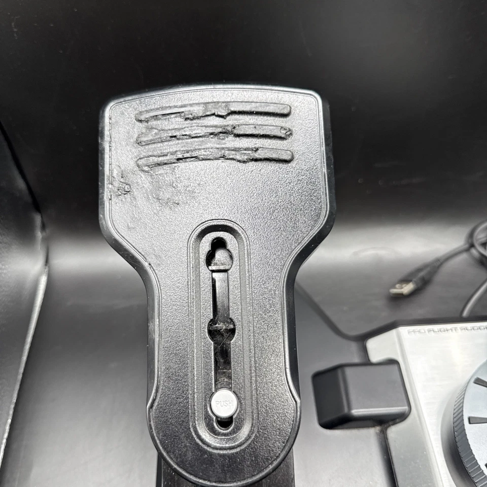 Pedales de timón de vuelo Saitek Pro y controlador de 3 palancas PZ35 simulador de vuelo Foto 3 de 4