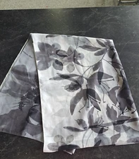 Calvin Klein Womens  Sheer Gray Floral Scarf Rectangle 26 X 71 # 43
