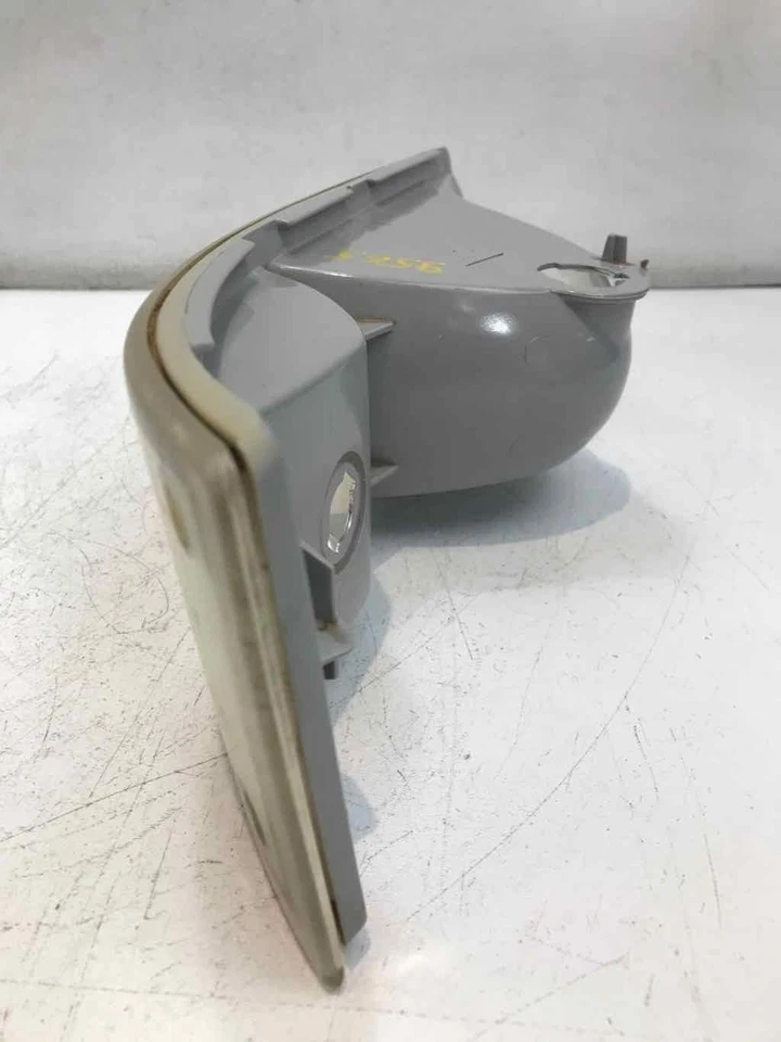 Luz de señal de giro delantera izquierda para conductor Chevy Astro 95-05 debajo del faro 16520249 Foto 3 de 4
