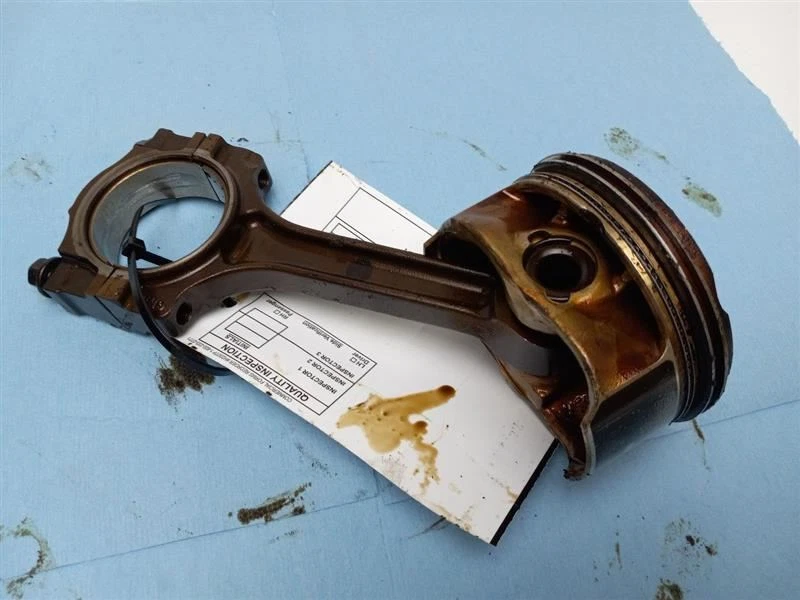 2011 CHEVROLET MALIBU FWD PISTON - Image 4 of 4