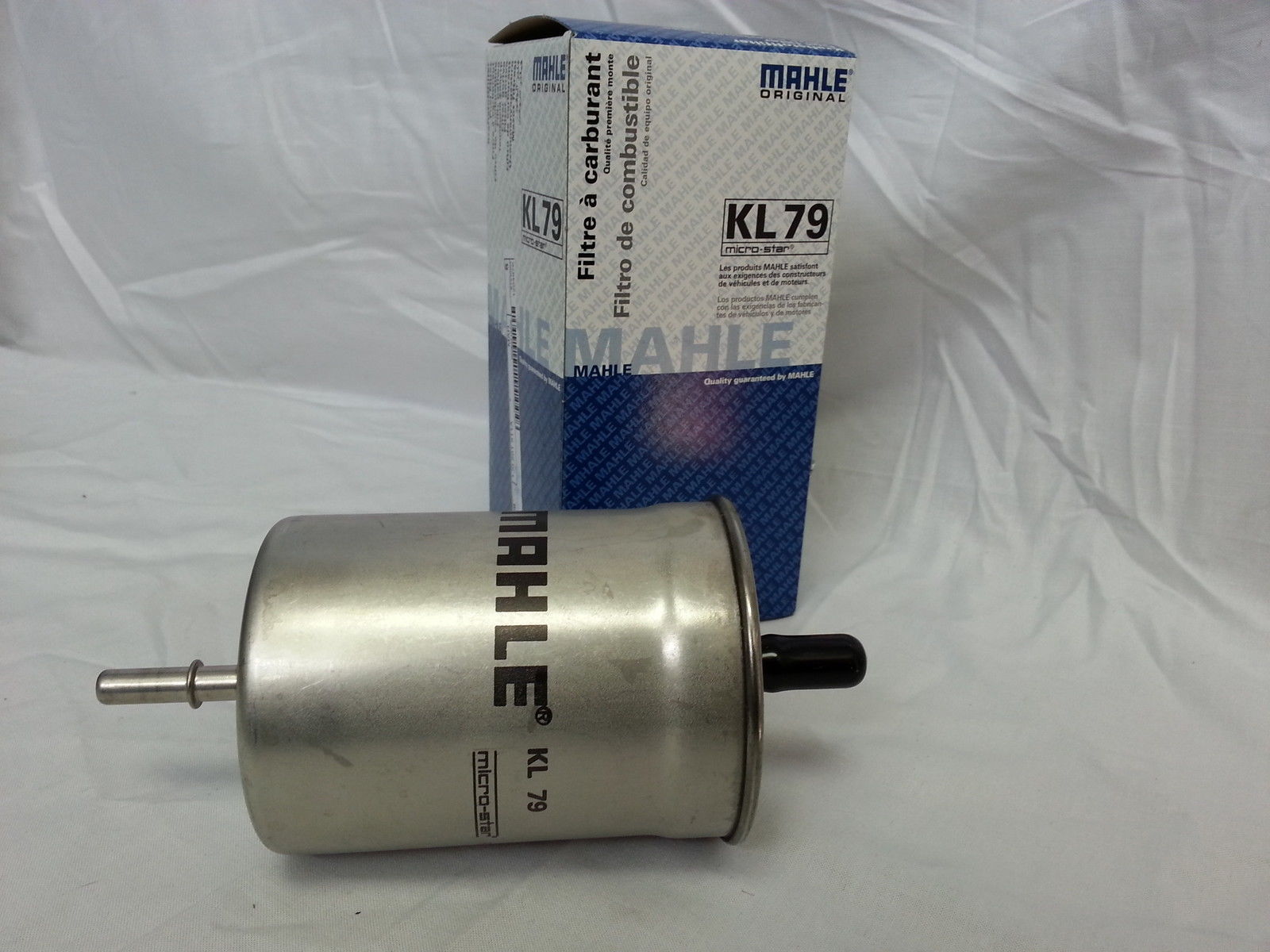VWAUDIPORSCHE 3D0201511A Fuel filter cross reference