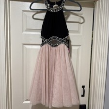 Women's Semi-formal Dress Size 7 Black and Blush Sleeveless Fit  Flare.