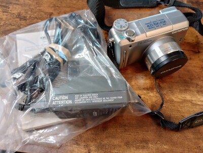 Olympus Camedia Digital Camera C-765 Ultra Zoom Megapixel 4.0