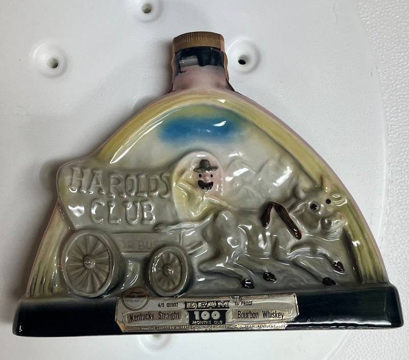 1969 Harold’s Club, Reno Nevada, Conestoga Wagon, Jim Beam Decanter EMPTY