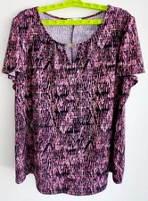 NOTATIONS Womens XL Black, White, & Rose-pink Blouse Silvertone Neckline Accent