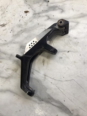 18 Ski-Doo 850 Renegade E-Tec 137'' left side knuckle mount hub 