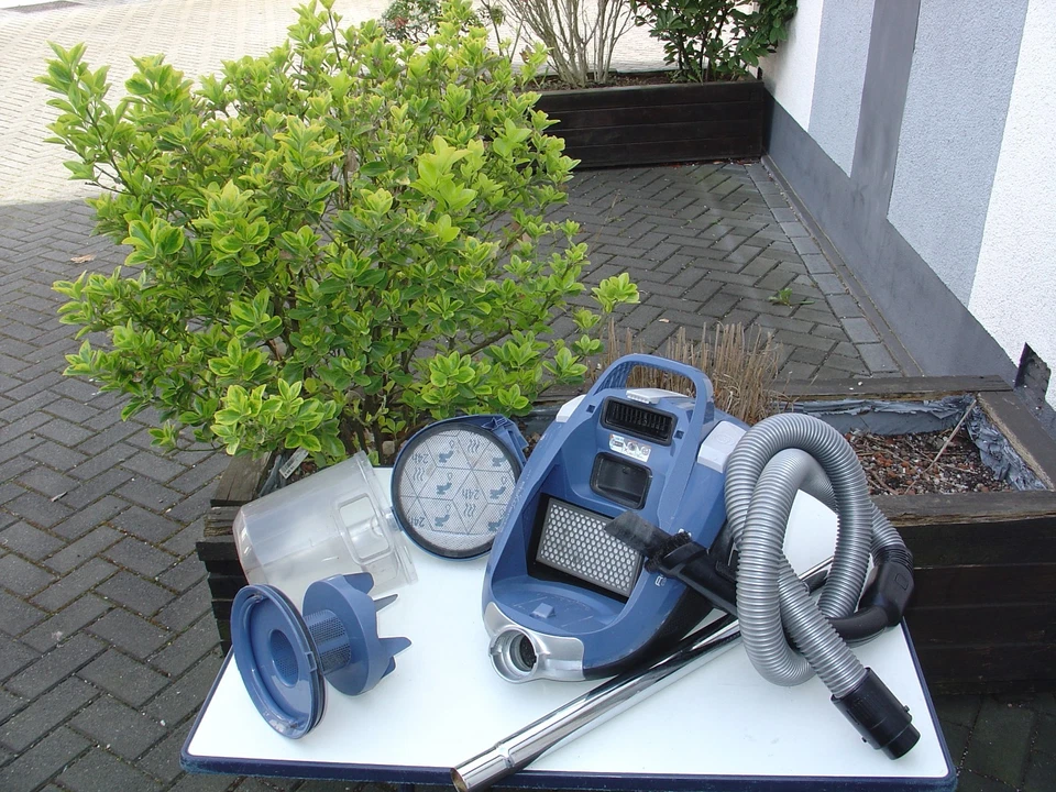 Bodenstaubsauger Rowenta Type RO4881EA Compact Power XXL Cyclonic System - Bild 2 von 4