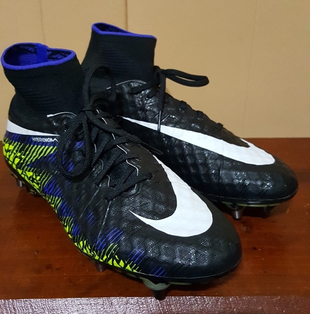 nike hypervenom phantom 2 black