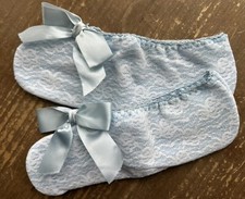 VTG BONNIE DOON Blue White Lace Satin Bow Stretchy Slipper Hostess Boudoir Socks