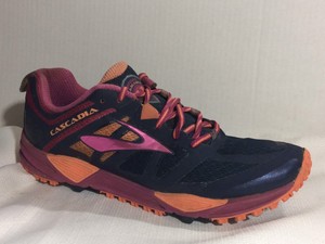 brooks beast 16 women's