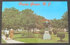 FOUNDERS PARK OCEAN GROVE NEW JERSEY COLOR CHROME POSTCARD UNUSED VF