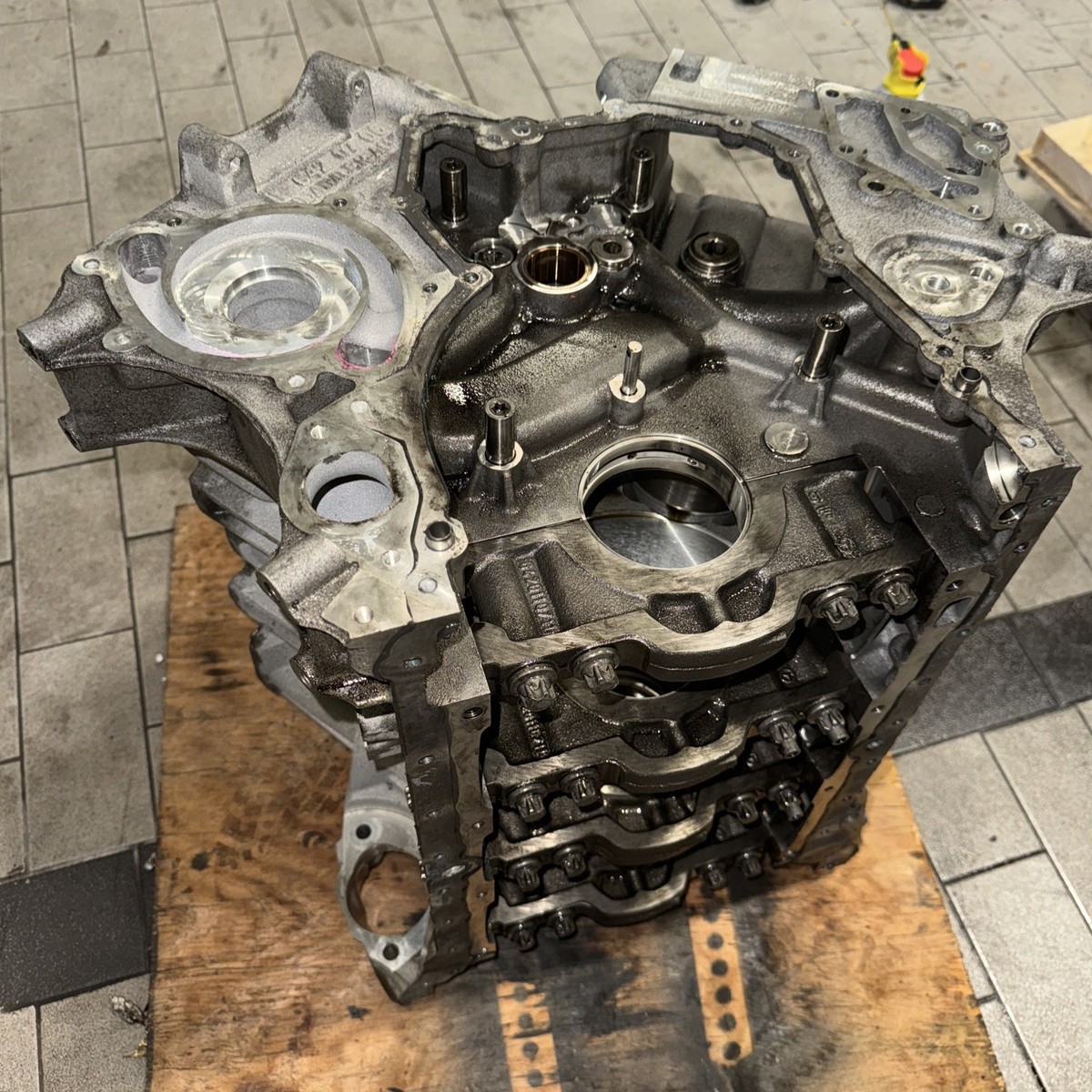 Mercedes OM642 Engine Block 2019+ from sprinter 907 2019, for 2019 