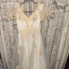 Elegant Cream Lace Wedding Dress vintage