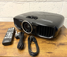Epson EH-TW6000 1080p Full HD Home Cinema Projector 2200 Lumens Fully Working