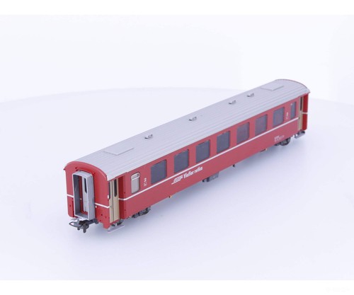 Bemo 3240122 HOm RhB 2nd Class Passenger Car EW II B2442 | Condition: Used