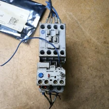 Allen Bradley 100-C09D10 Starter 193-EA1EB 9 Amp 3 Pole 690 Volt 110/120V Coil