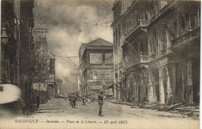 PC GREECE THESSALONIKI SALONIQUE PLACE DE LA LIBERTE FIRE DISASTER 1917 (b63800)