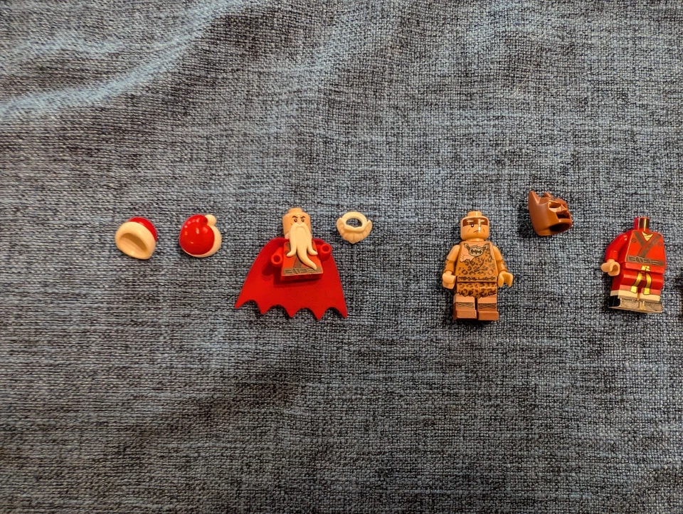 Lego Minifigure Lot - Batman, Santa, Ninjago - Image 2 of 4