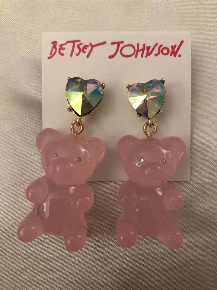 Pendientes colgantes Betsey Johnson de resina rosa oso de goma corazones de cristal nuevos con etiquetas Foto 4 de 4