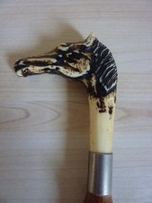 Ancien chausse-pied en bois façon bambou, poignée tête cheval